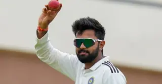 শ্রীলঙ্কা টেস্ট সিরিজের জন্য ভারতের দলে ডাক পেলেন সারাংশ